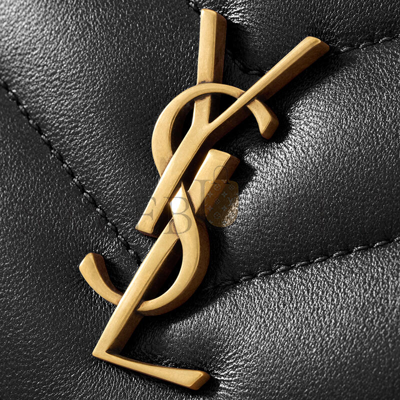 YSL LOULOU CAMERA BAG IN MATELASSÉ LAMBSKIN 869468AAEAX1000 (23*14*6cm)